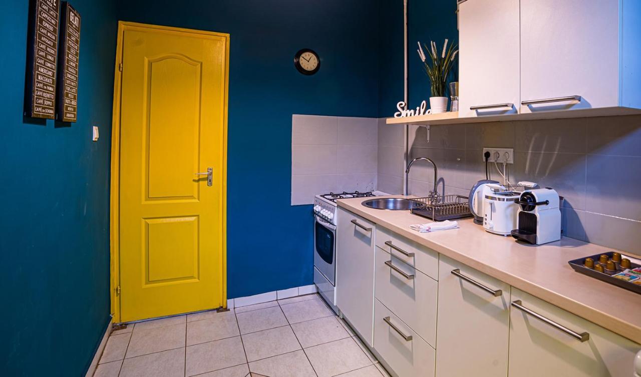 La Bella - Entire Apartment Near Gozsdu Udvar Budapest Eksteriør bilde