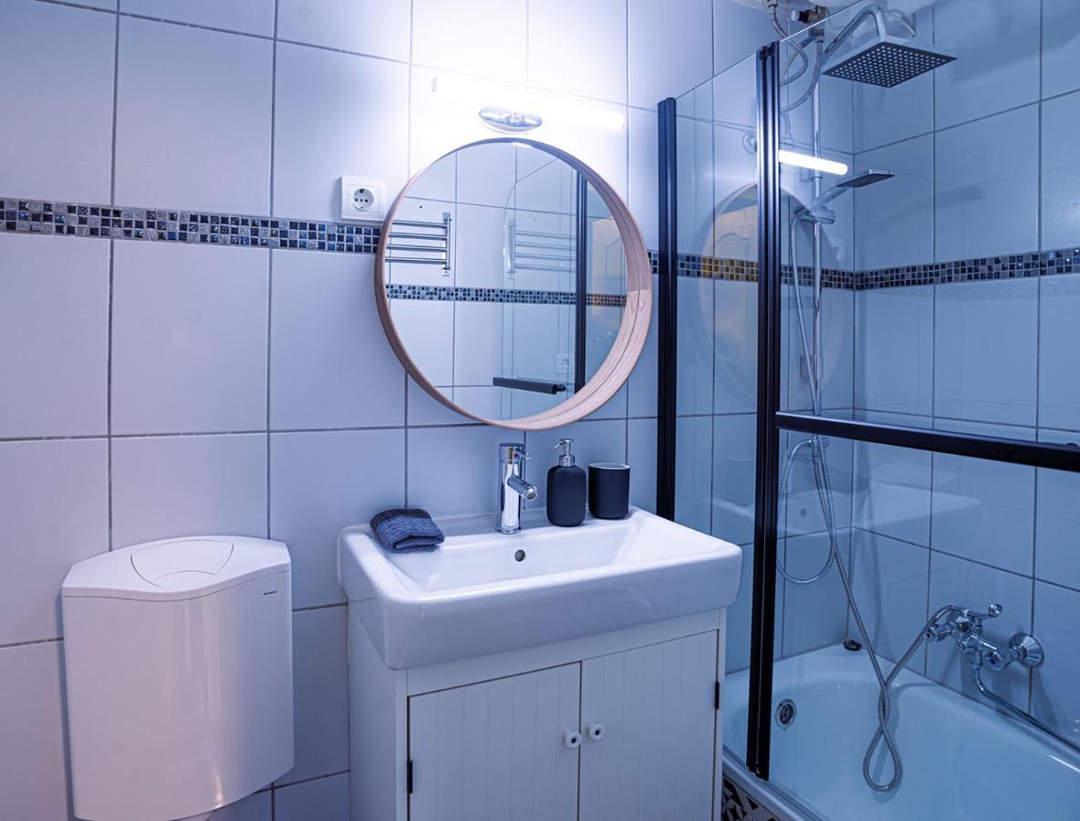 La Bella - Entire Apartment Near Gozsdu Udvar Budapest Eksteriør bilde